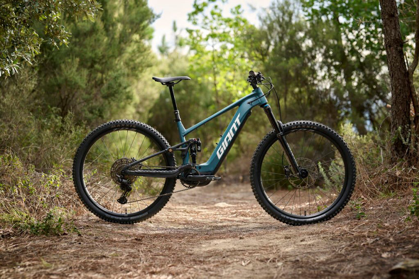 Giant Stance E+ 2026 - cover