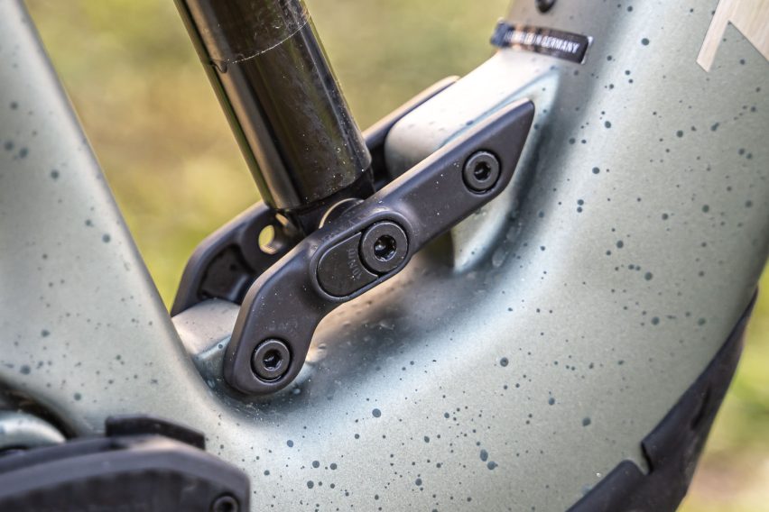 Trek Fuel+ EX 9.7 eMTB con TQ-HPR-60 review - supporto inferiore ammo