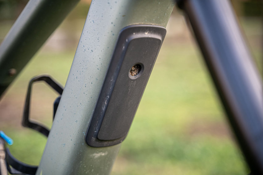 Trek Fuel+ EX 9.7 eMTB con TQ-HPR-60 review - protezione telaio