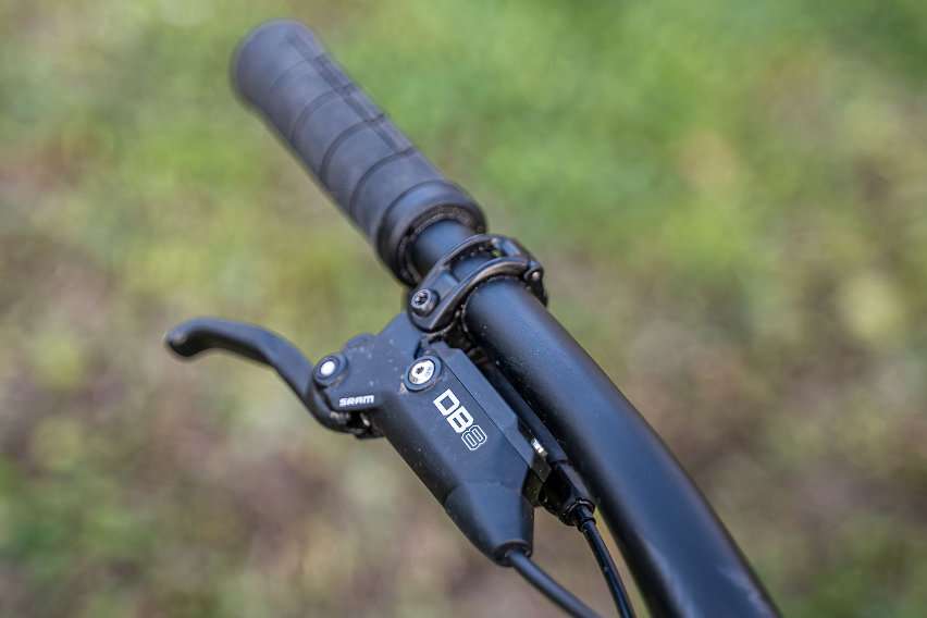 Trek Fuel+ EX 9.7 eMTB con TQ-HPR-60 review - sram db8 leva