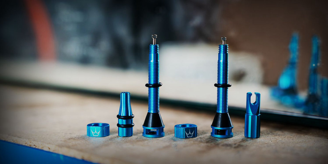 Peaty’s Holeshot Fast Flow: la valvola tubeless che cambia il modo di montare gli pneumatici