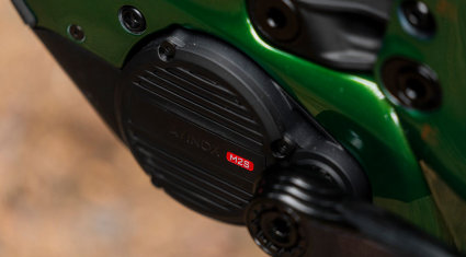 avinox m2s - mondraker zendit - cover