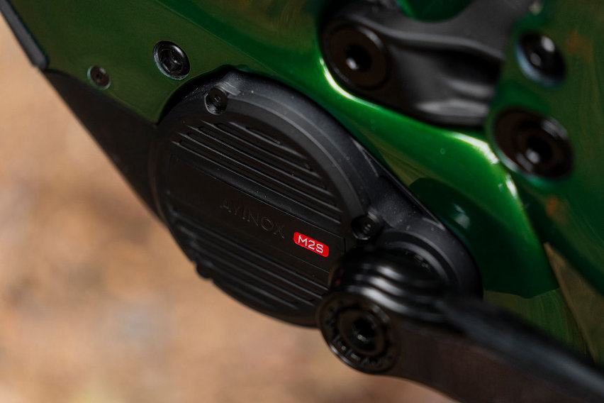 avinox m2s - mondraker zendit - cover