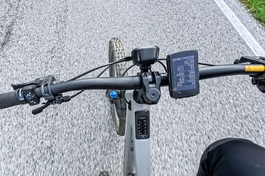 Amflow PX Carbon Pro - short test Avinox M2S - cockpit e display