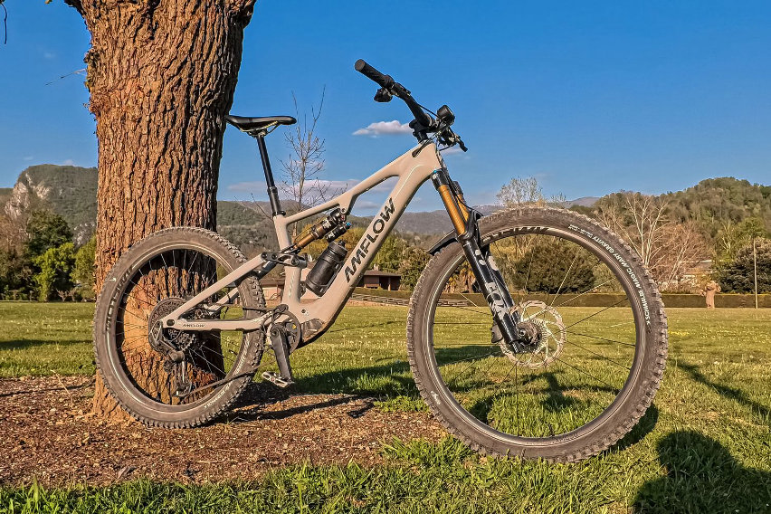 Amflow PX Carbon Pro - short test Avinox M2S - cover