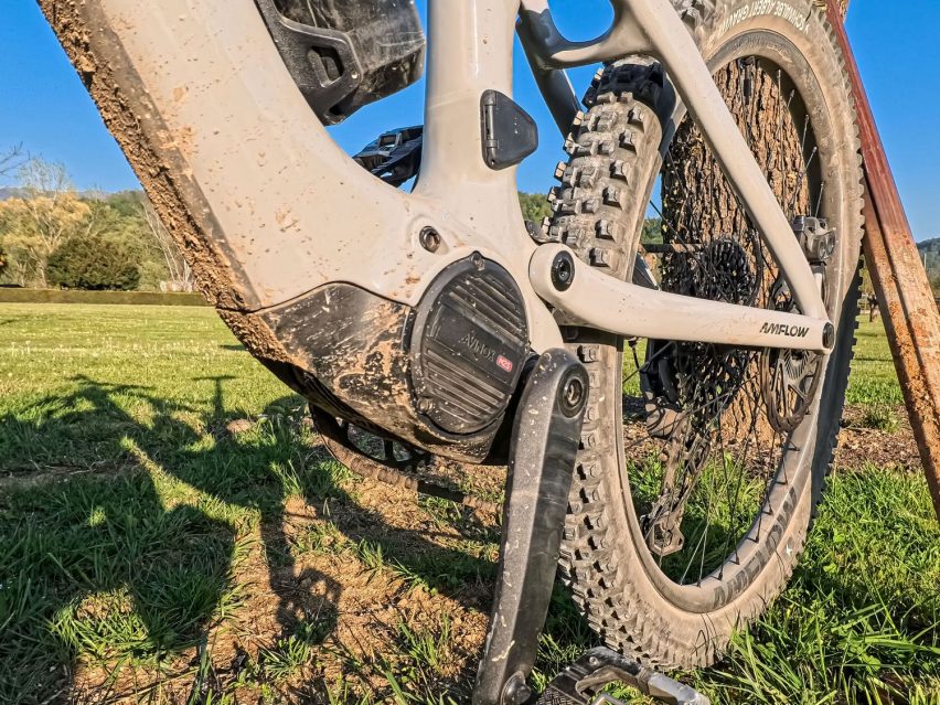 Amflow PX Carbon Pro - short test Avinox M2S - protezione motore