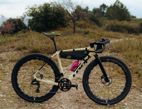 LOOK G85 Cezal: gravel con anima racing e spirito adventure