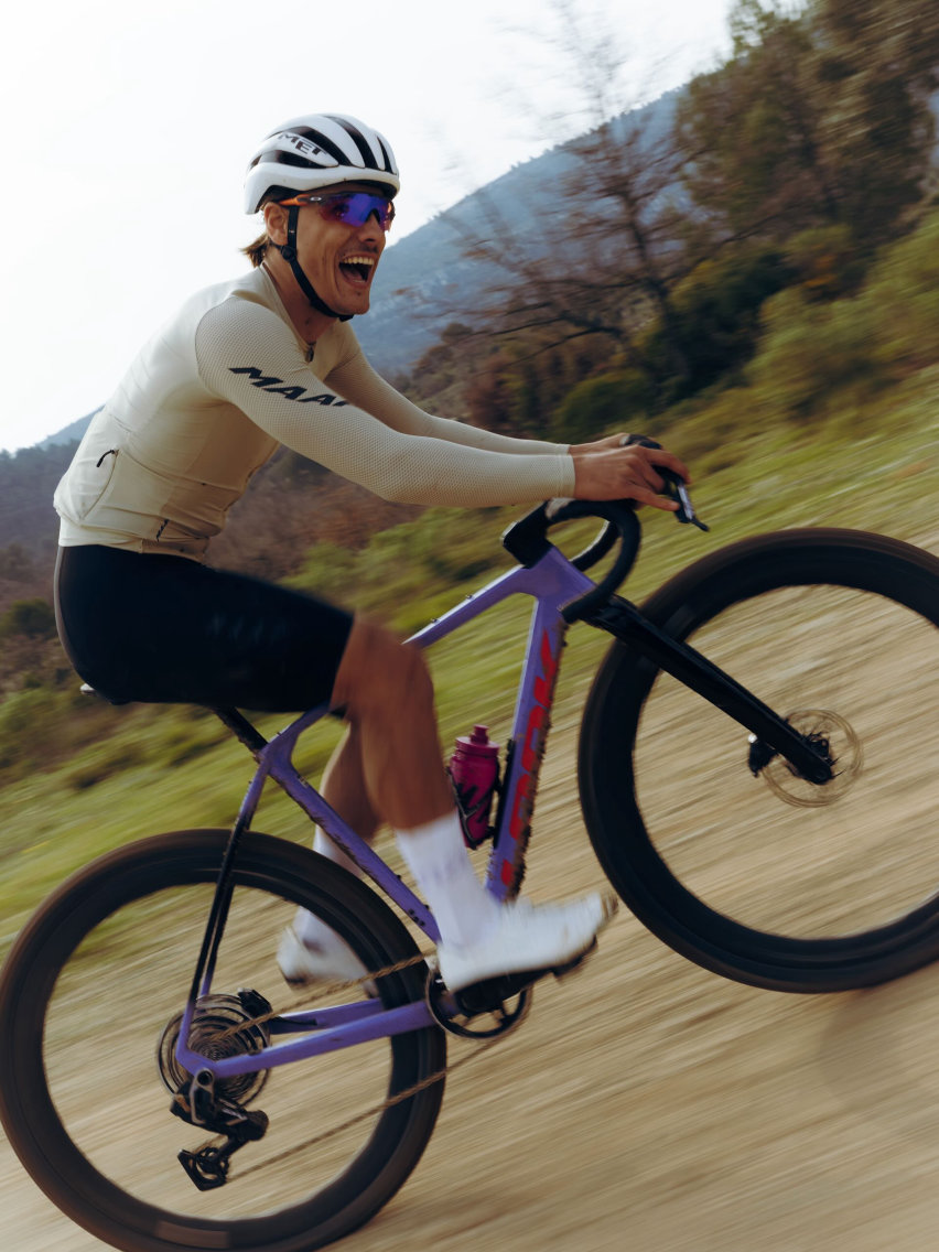 Look G85 Cezal in azione