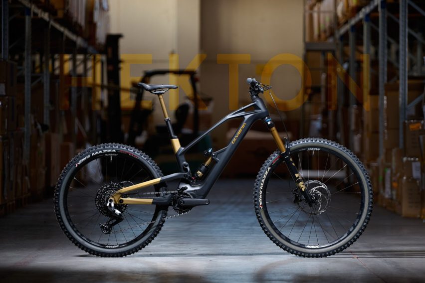 avinox m2s - olympia hekton