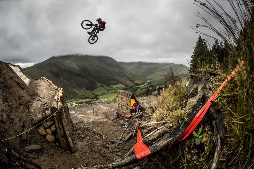 red bull hardline british columbia - preview - action 01