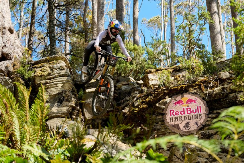 red bull hardline british columbia - preview - action 02