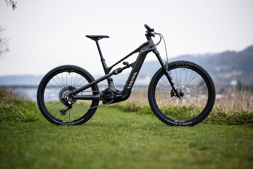 Canyon Strive:ON 2026 - bici
