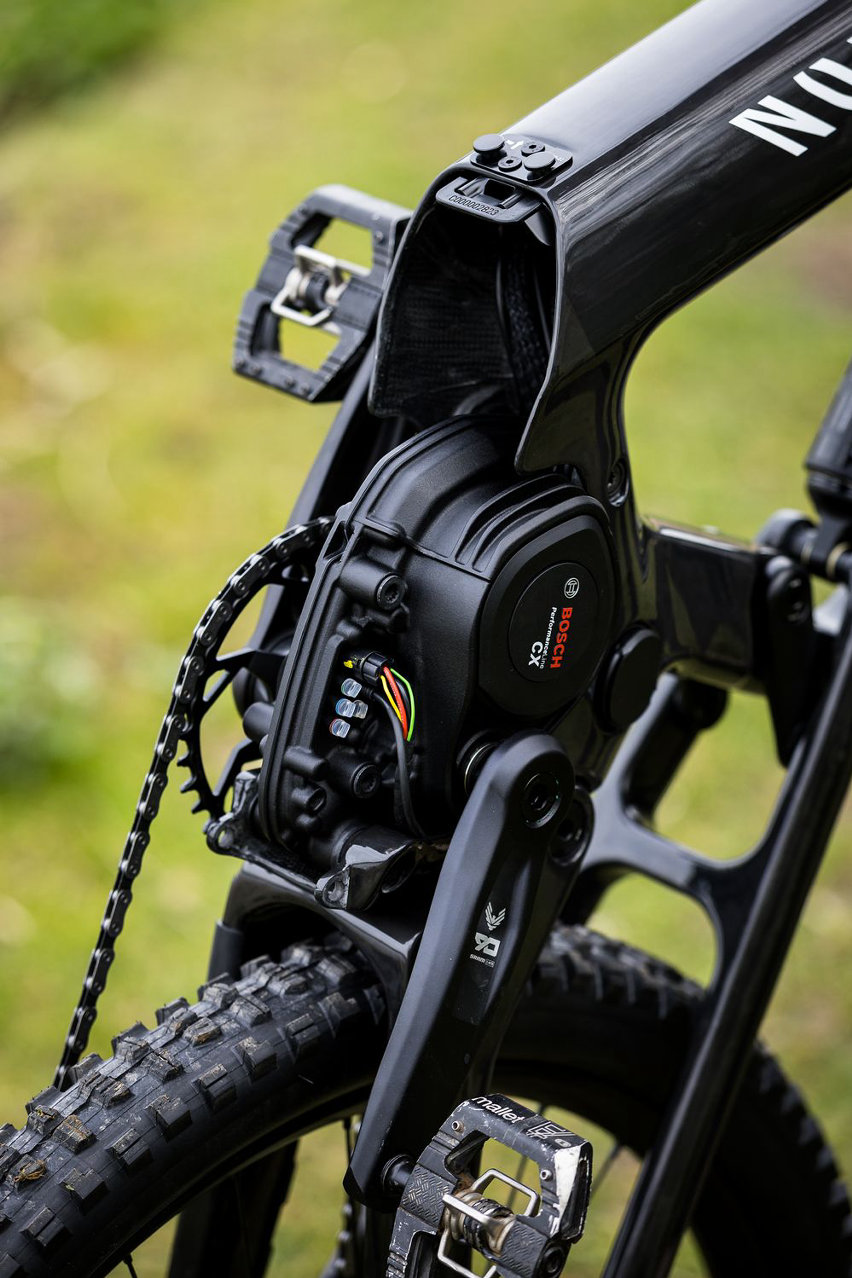Canyon Strive:ON 2026 - batteria rimovibile 02
