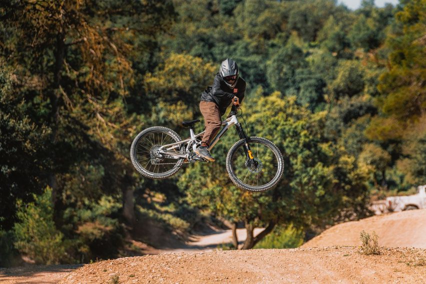 mondraker anark my26 - action