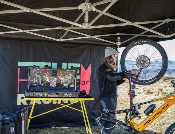 toolboxwars - officina mobile the house of racing - cover