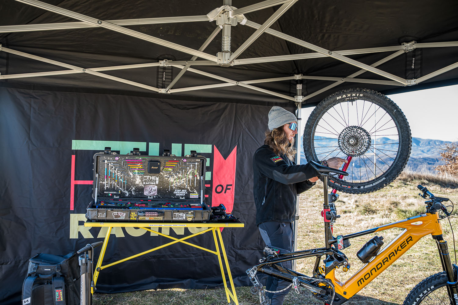toolboxwars - officina mobile the house of racing - cover