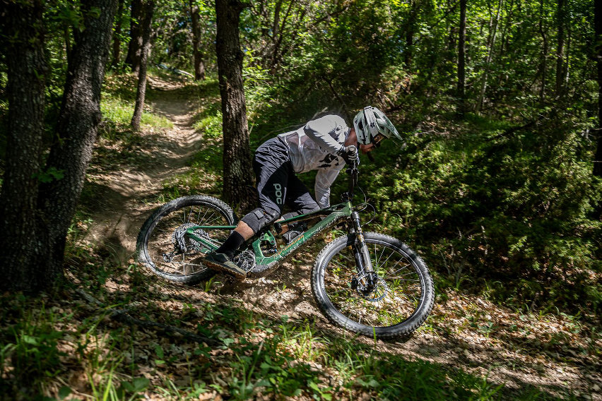 Mondraker Zendit RR S: eMTB full carbon con motore Avinox M2S - cover new