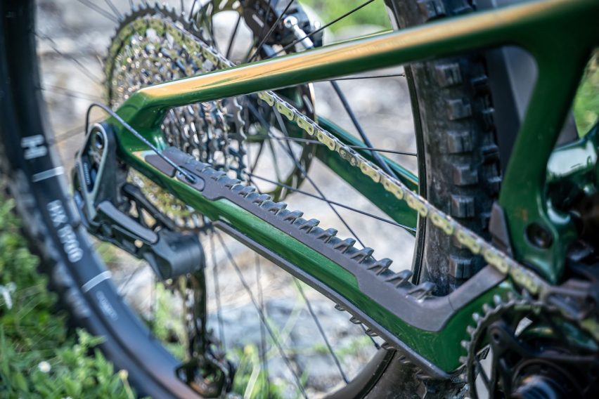 Mondraker Zendit RR S: eMTB full carbon con motore Avinox M2S - carro