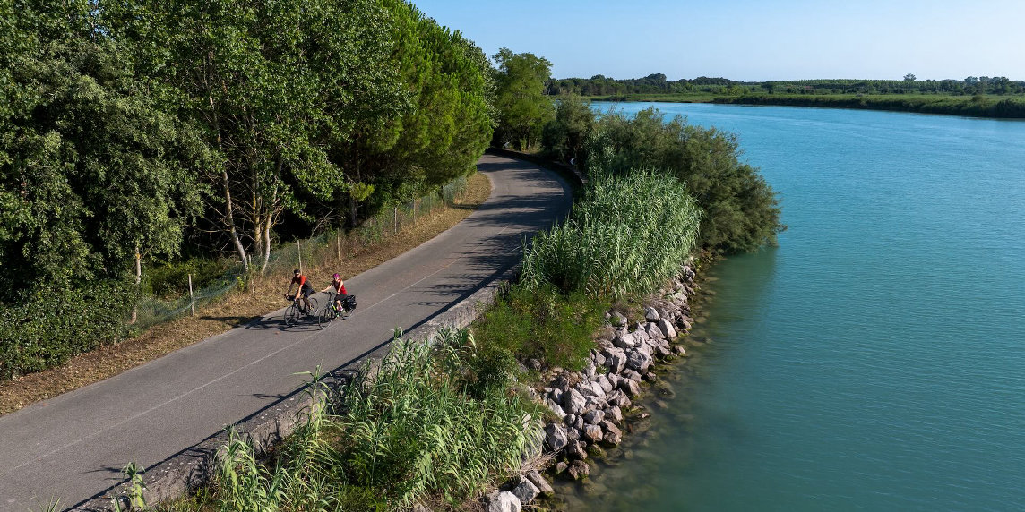 Friuli Venezia Giulia: strade bianche, grandi salite e bike trail tra Alpi e Adriatico