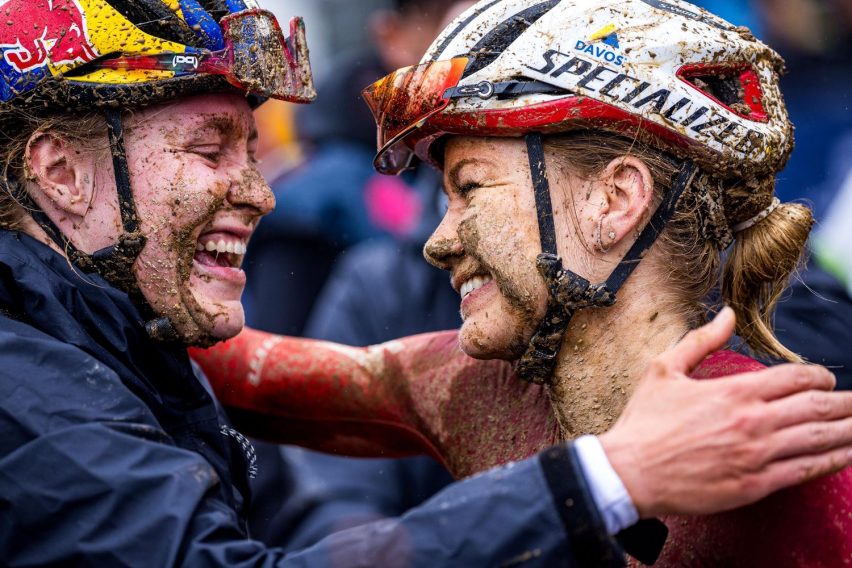 Mountain Bike World Series Mona Yongpyong - Sina Frei festeggiamenti