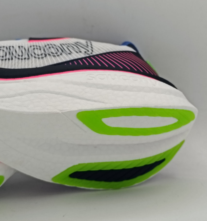 Saucony Endorphin Azura