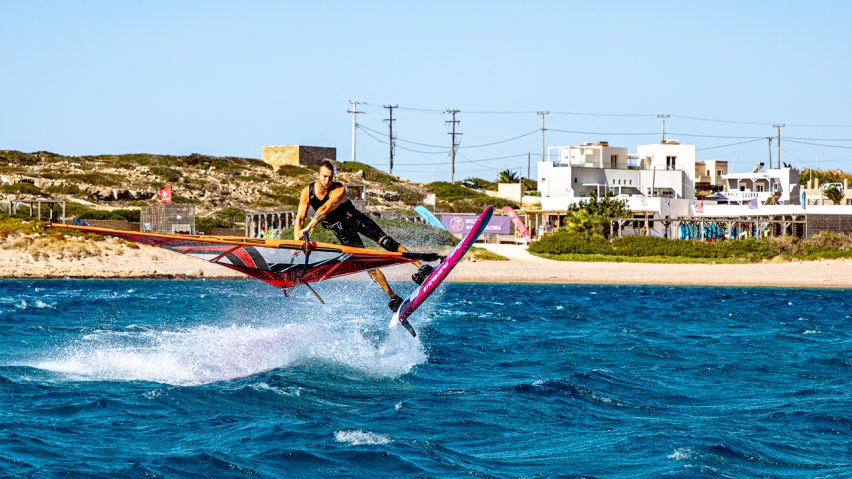 Karpathos, l’isola segreta per le tue vacanze windsurf