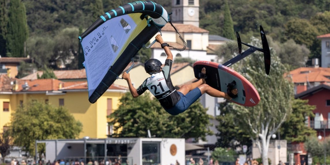 FREESTYLE SHOW AI GARDA TRENTINO FOIL DAYS
