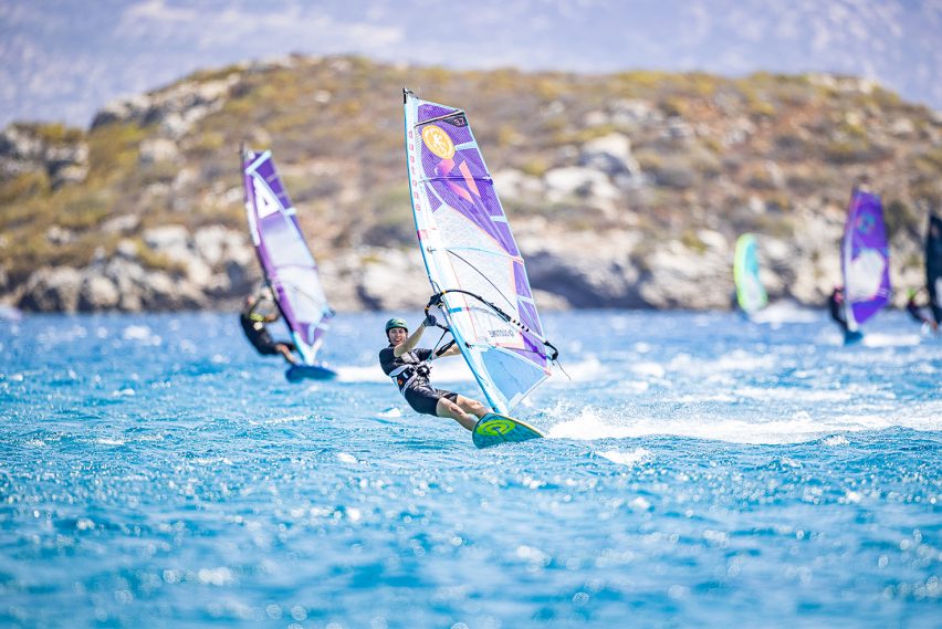 meltemi windsurf karpathos devils bay
