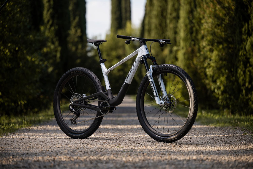 Scott Spark RC 2027 - cover
