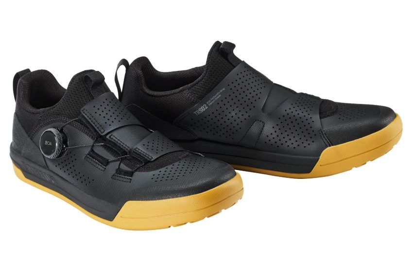 canyon loamr flat - scarpe mtb trail e bike park - 01