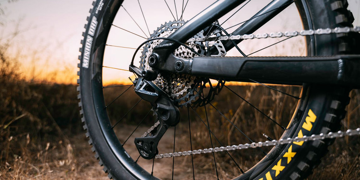 Shimano XT M8200: nuovo gruppo meccanico, rotori da 2,2 mm e pedali aggiornati