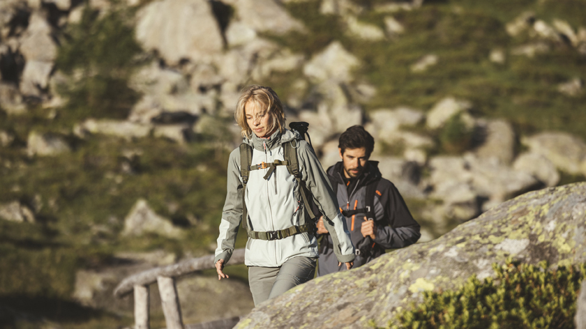 CMP: i look da montagna ispirati ai trend colore dell’estate 2026