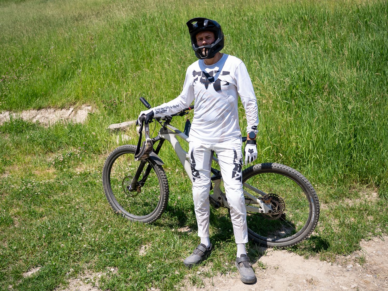 Fox Flexair Diffuse SE maglia e pantaloni MTB - cover