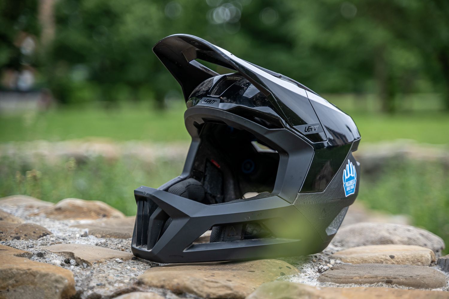 Leatt Gravity 5.0 - test casco full-face enduro - cover