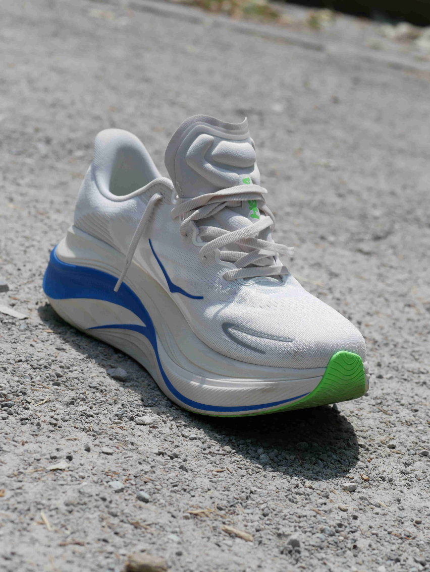 HOKA Skyward X 2, il test