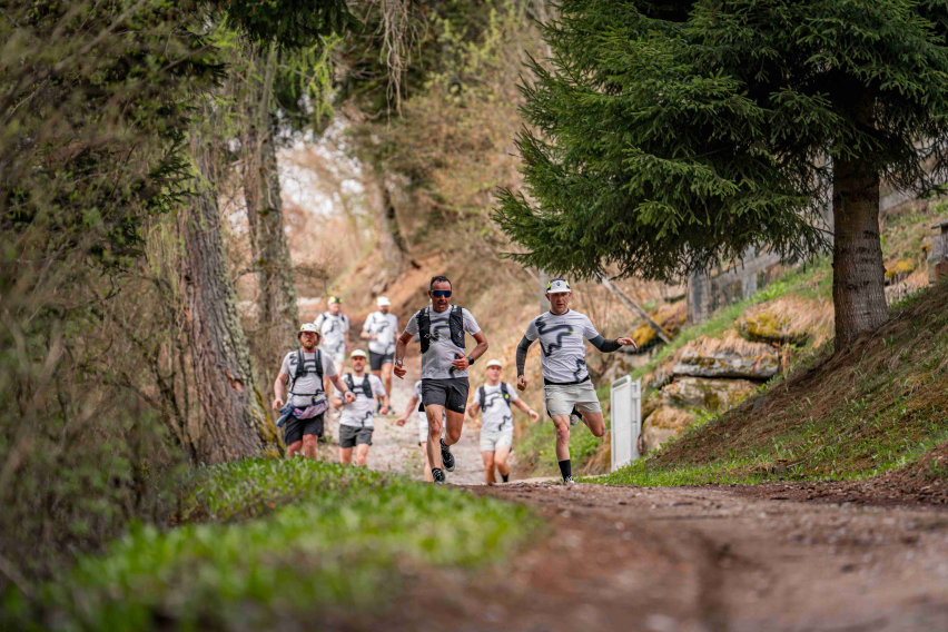 Scorr running press trip