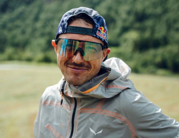 Aaron Durogati Sets New 24H Hike & Fly World Record