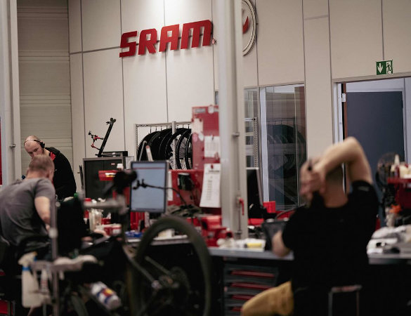 Aperto il nuovo SRAM Technical Service Center di Varese: assistenza più rapida e vicina ai rivenditori italiani