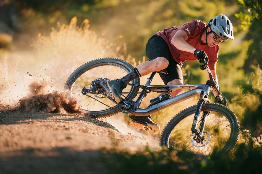 canyon lux trail my26 - action