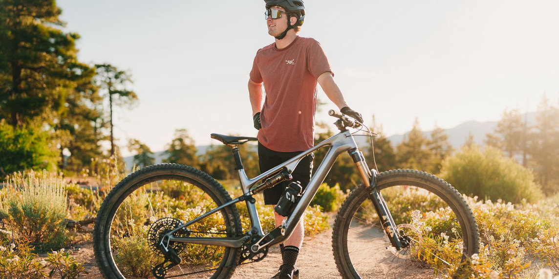 Canyon Lux Trail: la nuova Trail Bike leggera, veloce e riprogettata da zero