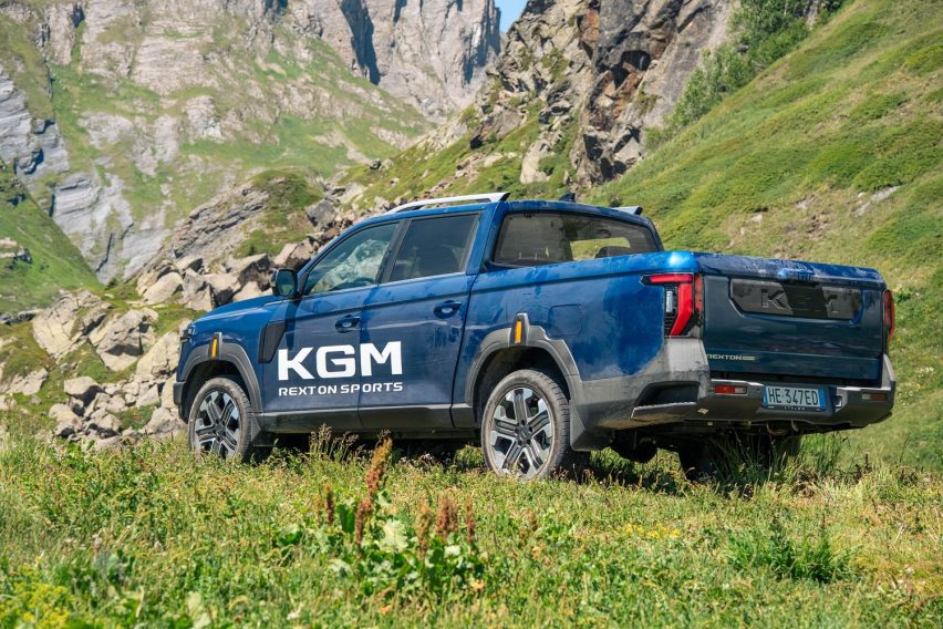 KGM Rexton Sports XL - lifestyle