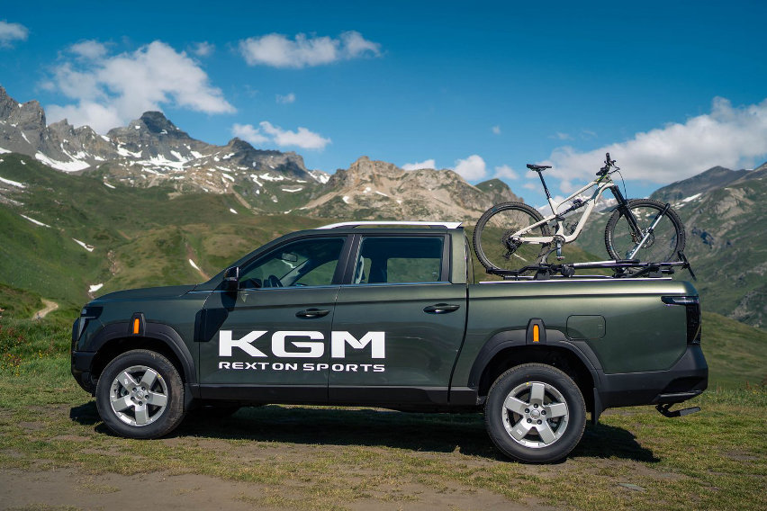 KGM Rexton Sports XL - cover