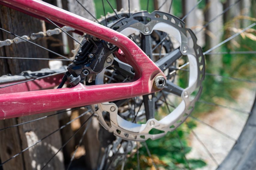 arc8 esxtra coil - short test mtb enduro - asse posteriore