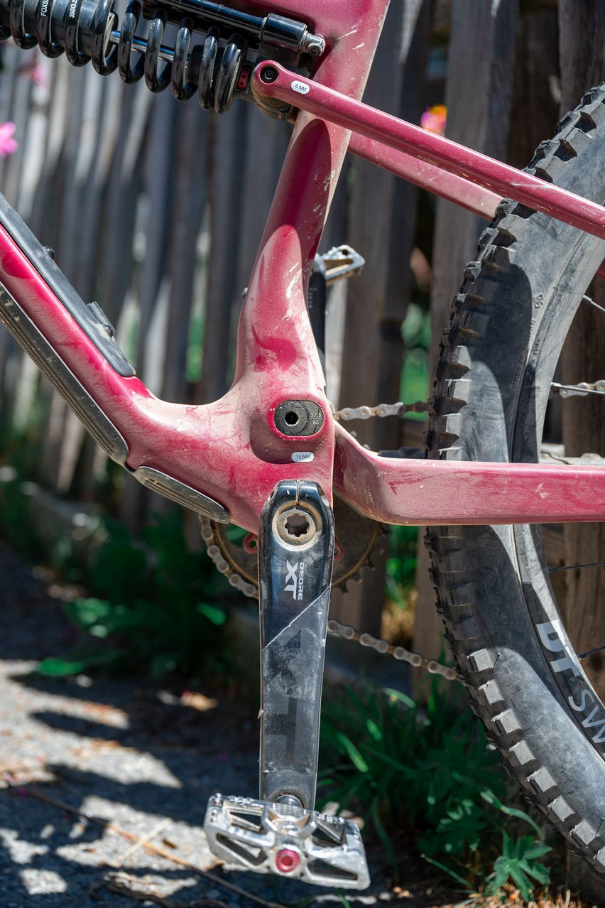 arc8 esxtra coil - short test mtb enduro - BB and crank