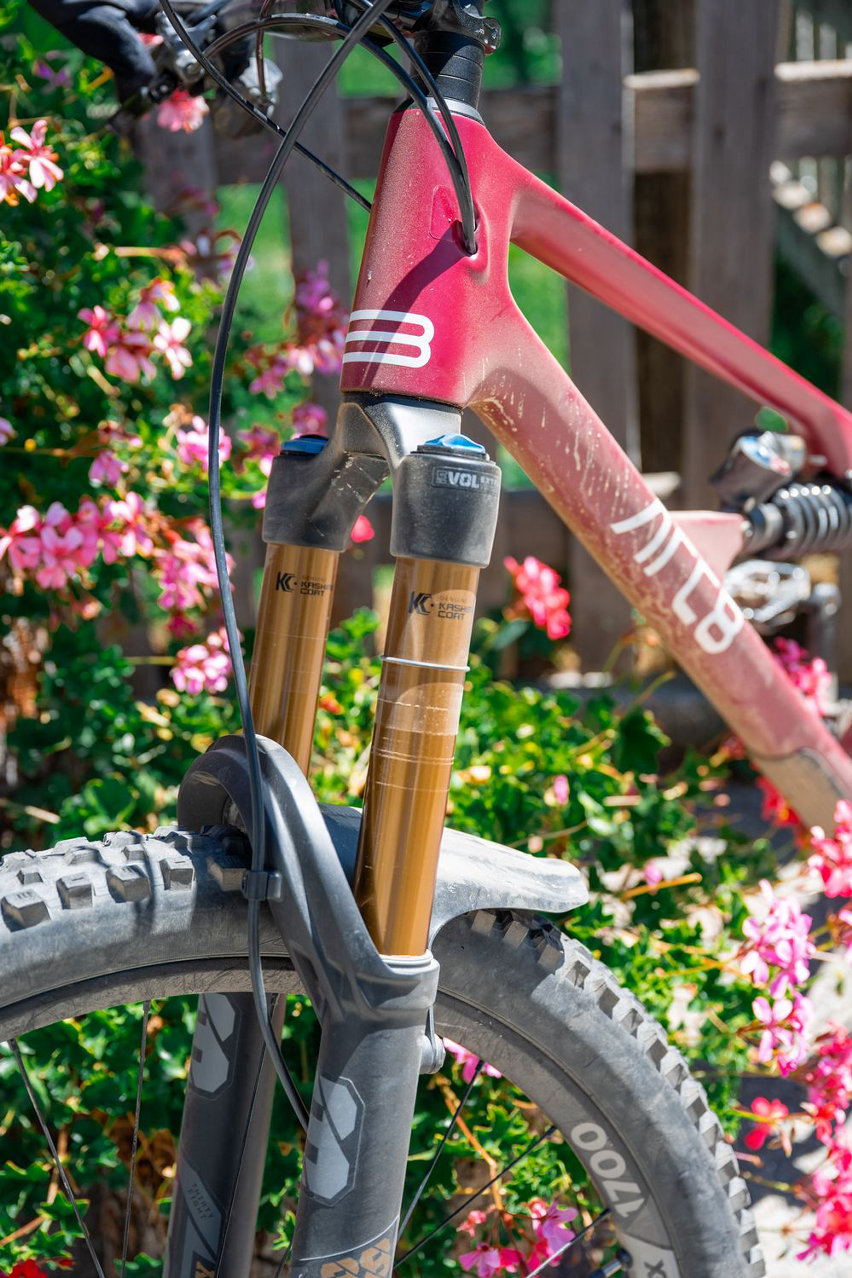 arc8 esxtra coil - short test mtb enduro - forcella