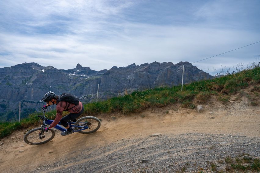 guida MTB sentieri estivi - curve in appoggio 2