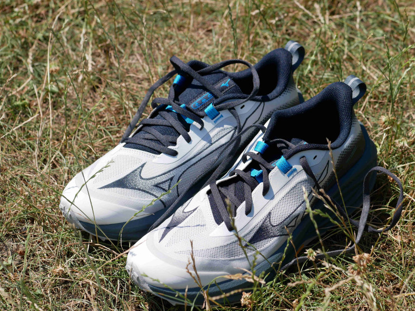 LR Mizuno Neo Daichi X