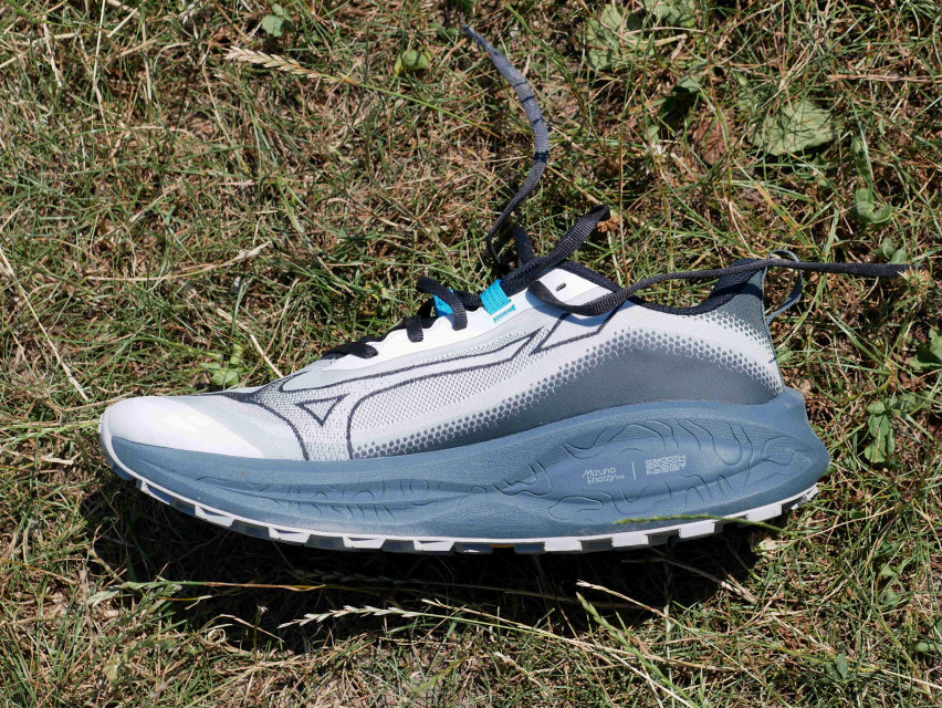 LR Mizuno Neo Daichi X
