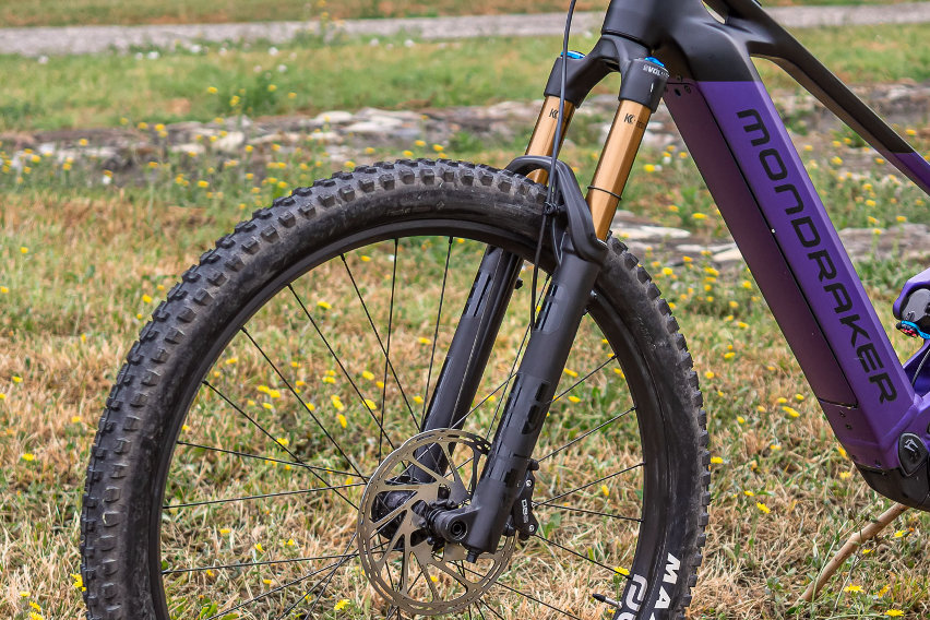 mondraker scree rr - emtb short test - forcella fox