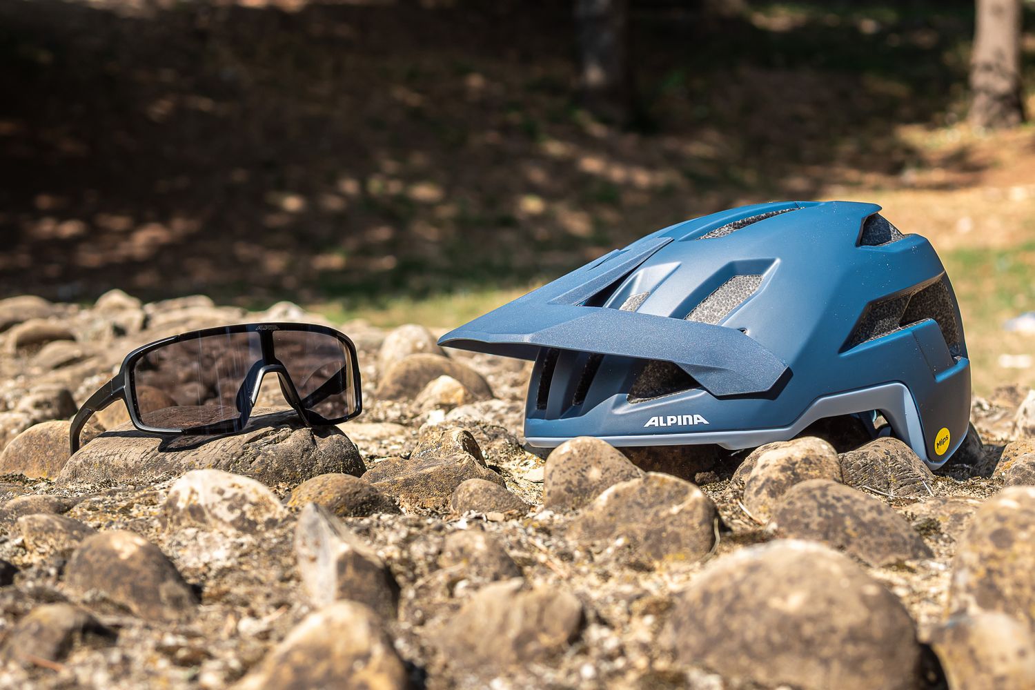 Alpina Taunus MIPS & Lumin - test review - cover